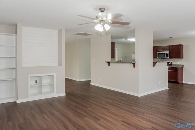 Photo - 141 Wethersfield Dr
