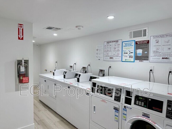 Photo - 744 S. Mariposa Ave.