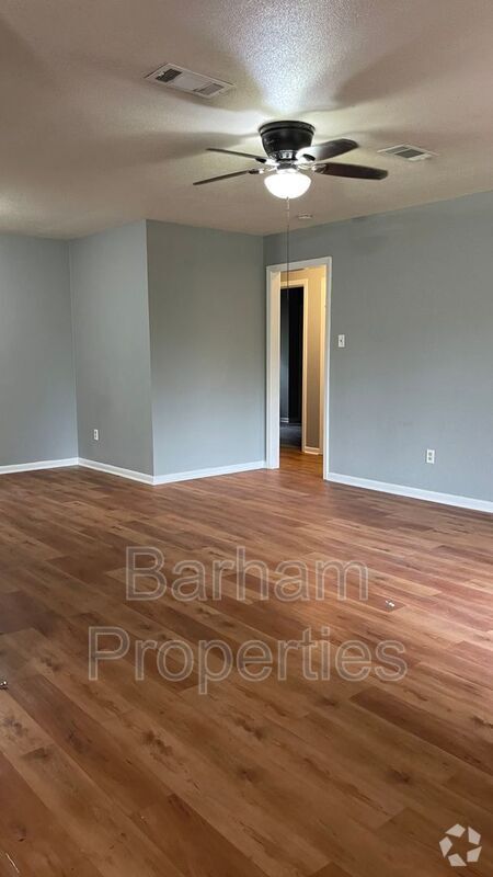 Building Photo - 1201 Harris St Rental