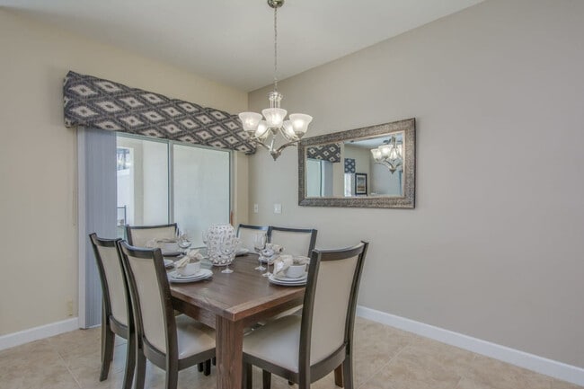 Photo - 4853 Clock Tower Dr Unidad ID1280836P