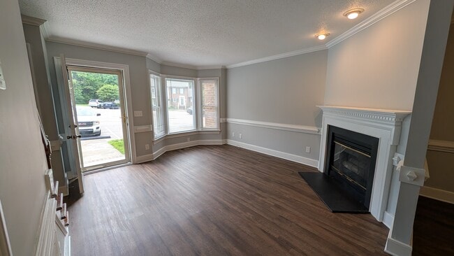 Photo - 318 Olde Towne Dr