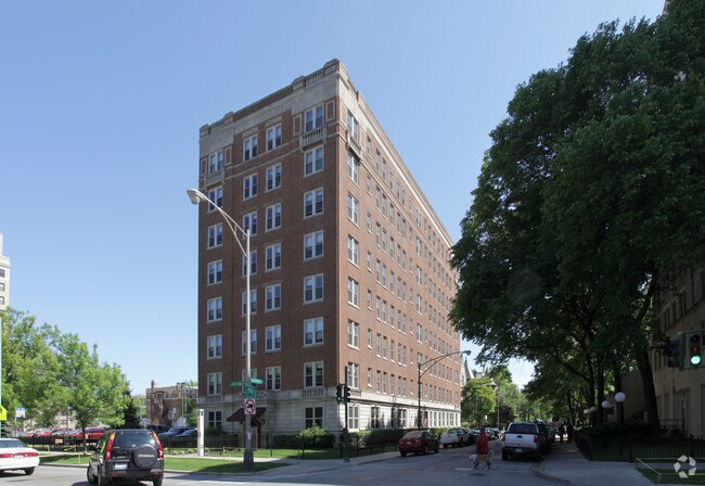Ivy at Carlson - Ivy at Carlson Apartments