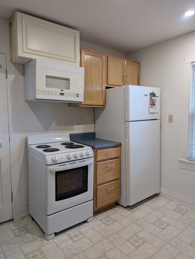 Photo - 614 Robeson St