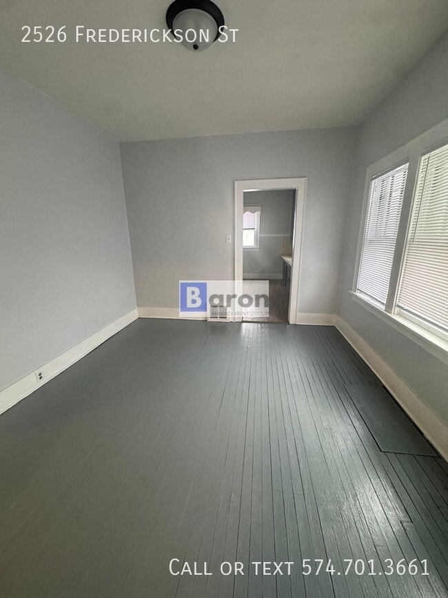 Photo - 2526 Frederickson St