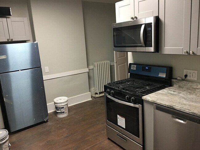 Building Photo - 79 Brown St Rental