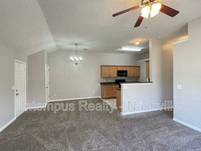 Photo - 553 Rose Cottage Cir