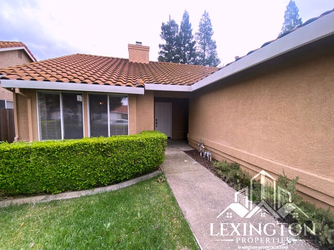 Photo - Lovely Updated, 3BD/2BA Home Available in Rocklin, off Stanford Ranch Rd. near Breen Park!