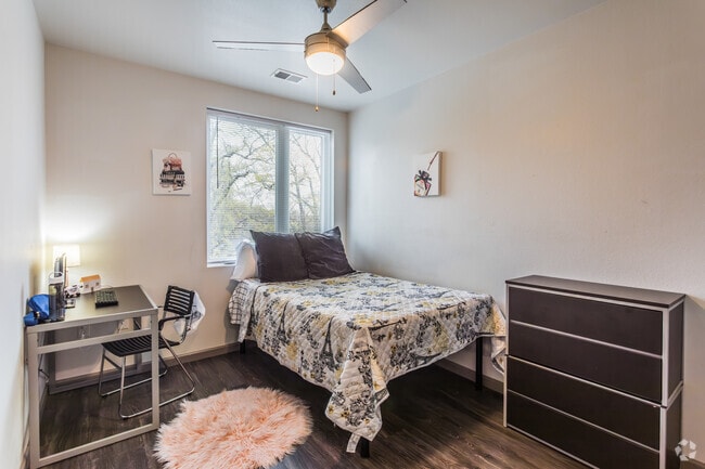 2BR, 2BA - 875SF - Second Bedroom