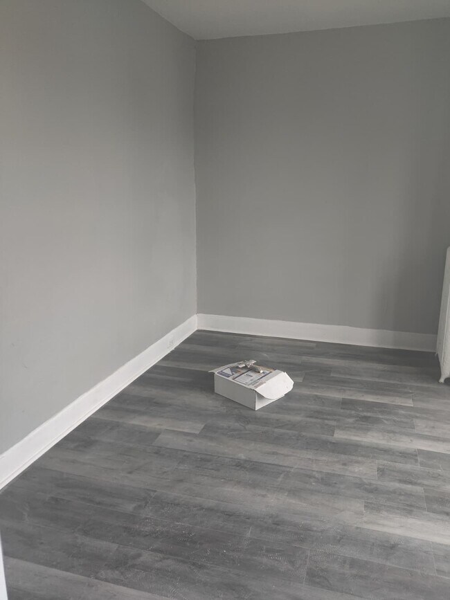 Photo - 6069 Allman St