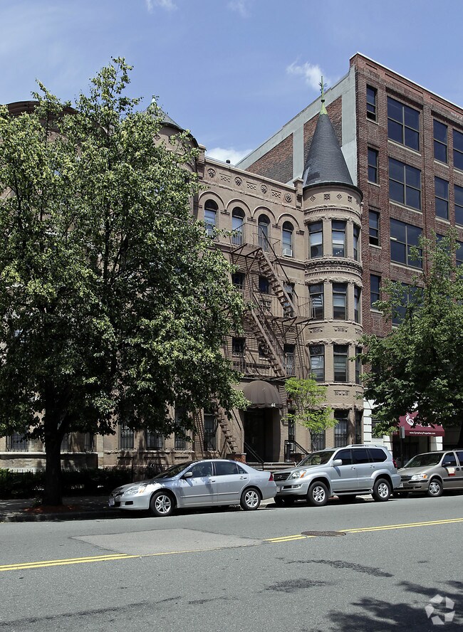 45 Westland Ave - 45 Westland Ave