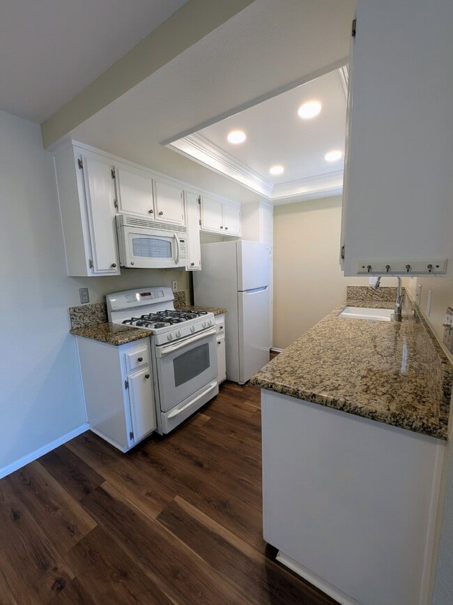 Photo - MOVE-IN READY – 1 BEDROOM CONDO IN GATED TUSTIN COMMUNITY (UNIT 70) Unit 70
