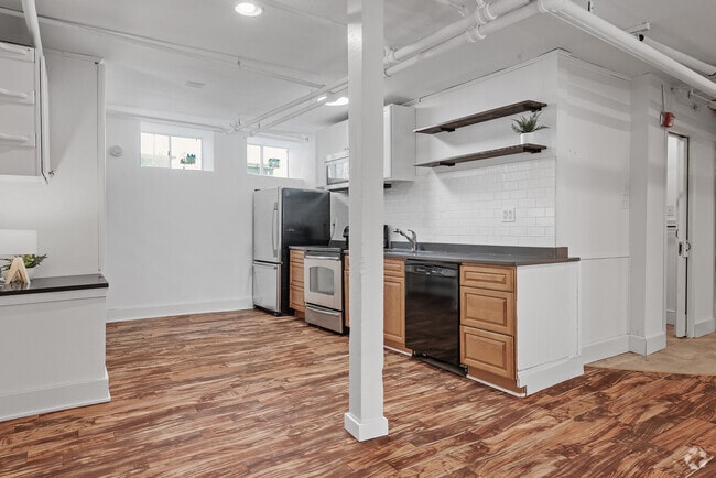 Building Photo - 2449 Pillsbury Ave S Unit 1 Rental