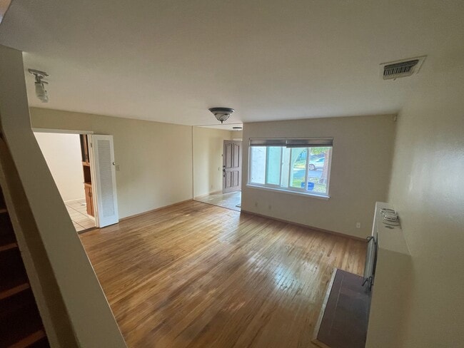 Photo - 1816 Richmond St