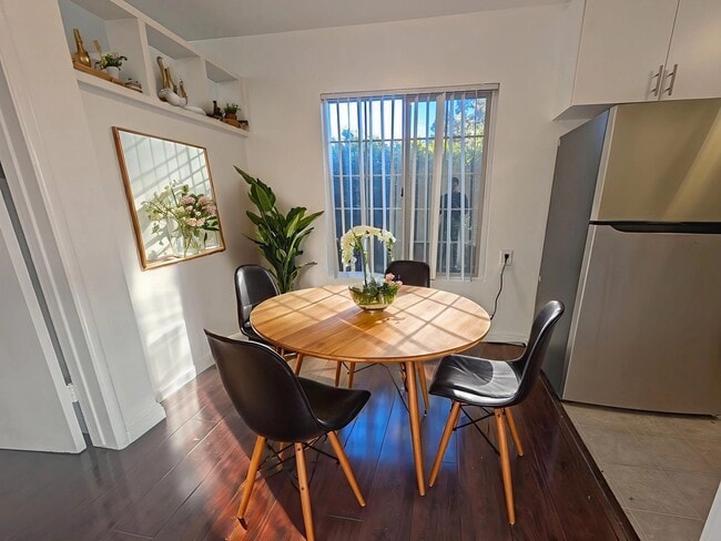 Photo - 4402 Mammoth Ave Unit 12