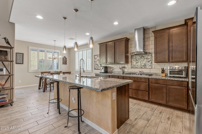 Photo - 20646 W Delaney Dr