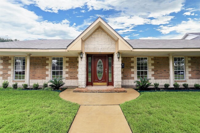 Photo - 4315 Woodvalley Dr