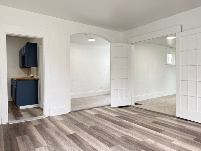 Photo - 1701 E Ganson St Unit Ganson - 1701 (Lower)