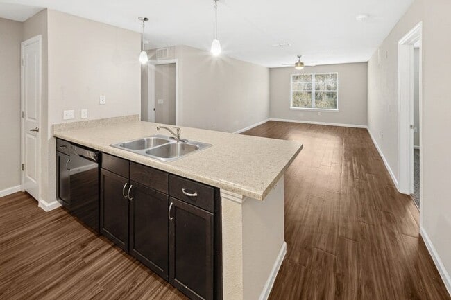 Summerset Apartments