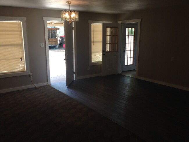 Building Photo - 138 Morrill Ave Rental