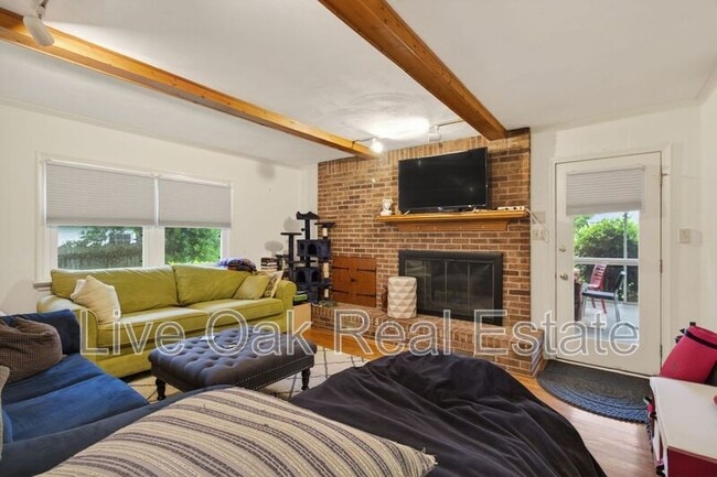 Photo - 908 N Plantation Dr