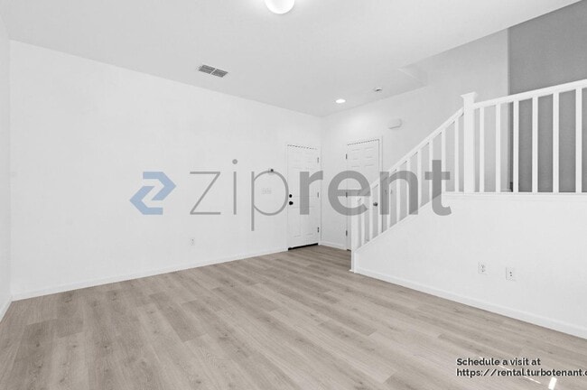 Photo - 10923 Tower Park Dr