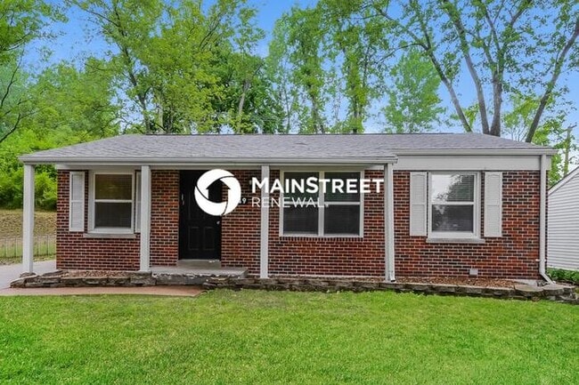 Photo - 3 Bedroom Pet-Friendly Home in St. Louis, ...