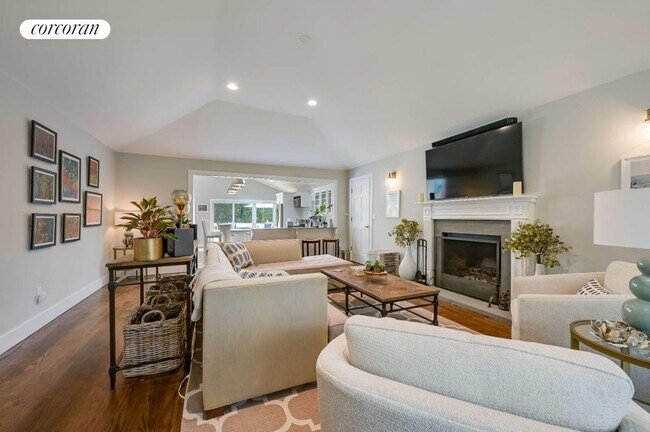 Photo - 24 Shadyrest Dr