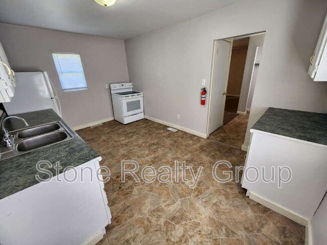 Photo - 114 N 14th St