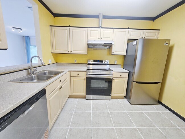 Photo - 1157 Golden Lakes Blvd Unit 621