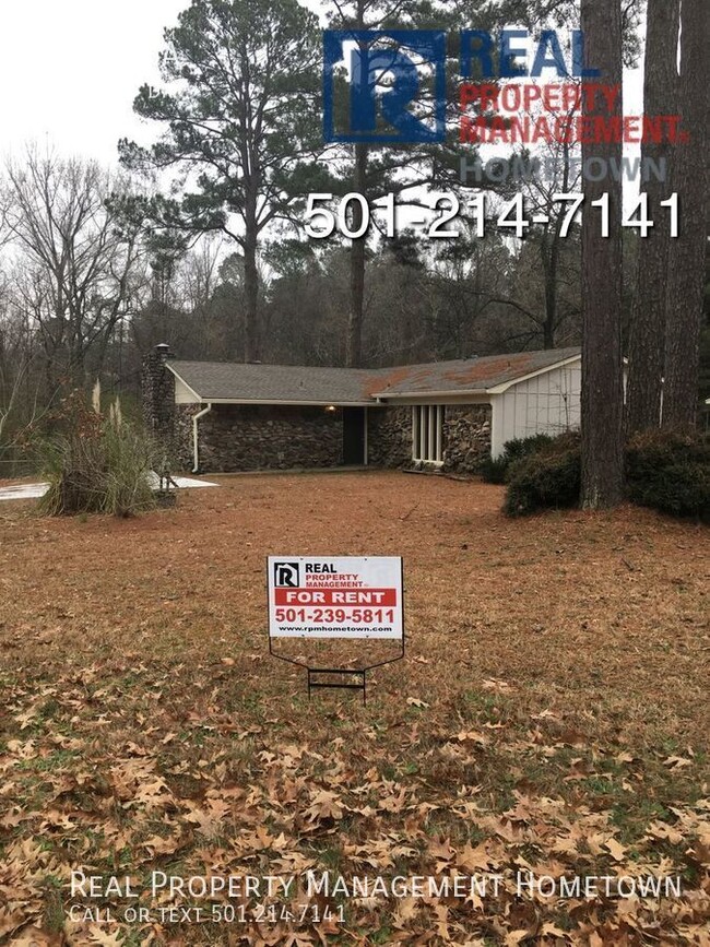 Beautiful 3-BR 2-BA home right off Alcoa i... - Beautiful 3-BR 2-BA home right off Alcoa i...