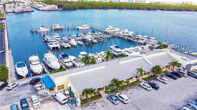Photo - 2023 Nettles Blvd Unit SI ID1537508P