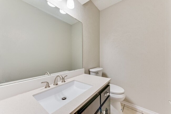 Photo - 1728 W Sanford St Unidad J