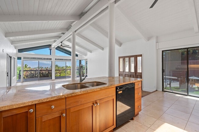 Photo - MASSIVE UNOBSTRUCTED OCEAN VIEWS – Maui Me...