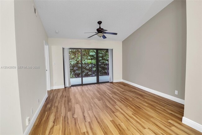Photo - 10111 W Sunrise Blvd Unidad 303