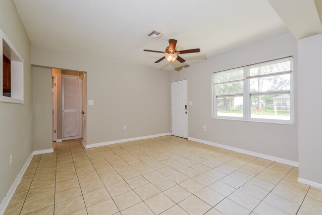 Photo - 321 W Dicie Ave Casa