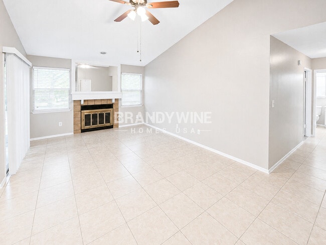 5165 Thoroughbred Blvd