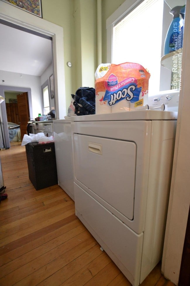 Photo - 39 Leicester St Unit 1