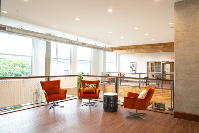 Photo - Marshall on 3rd