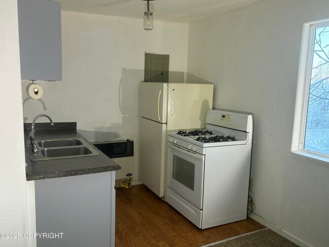 Photo - 18676 Amonson Rd