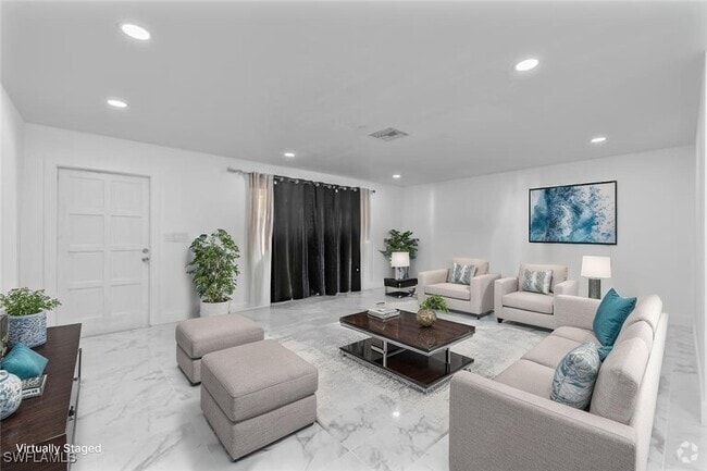 Building Photo - 107 W Lake Dr Rental