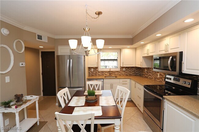 Photo - 1015 Anglers Cove Unidad G203