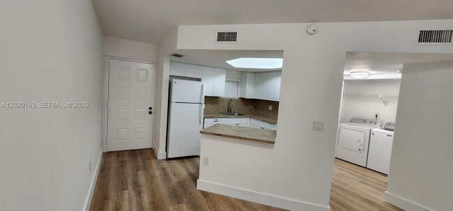 Photo - 8333 Lake Dr Unit 104
