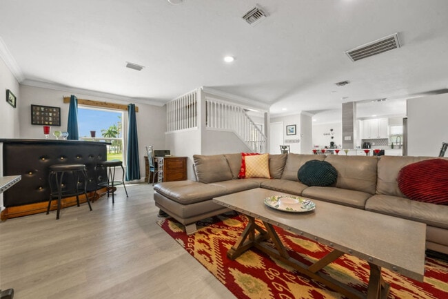 Photo - 1019 SE 40th St Unidad ID1334305P