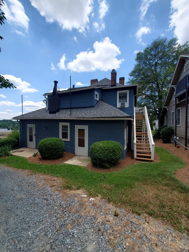 Photo - 115 S Spruce St Unit 3