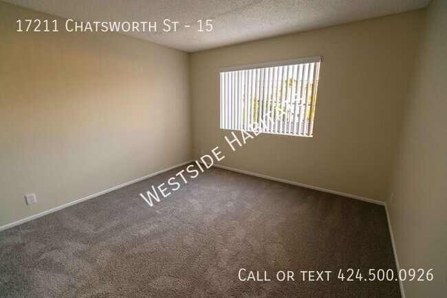 Photo - 17211 Chatsworth St Unidad 15