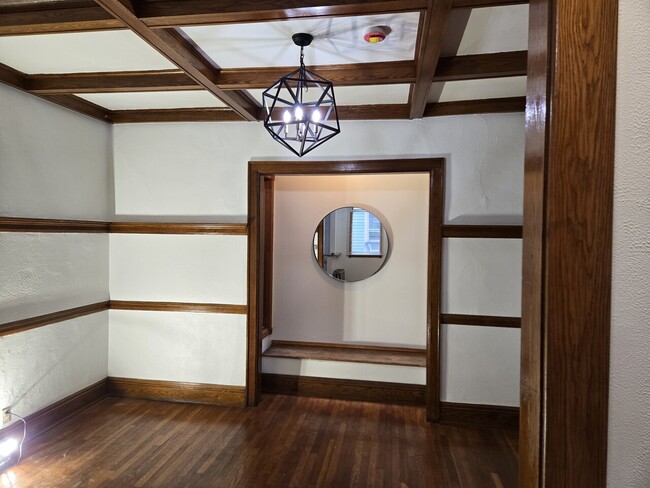 Photo - 316 W Utica St Unit 1