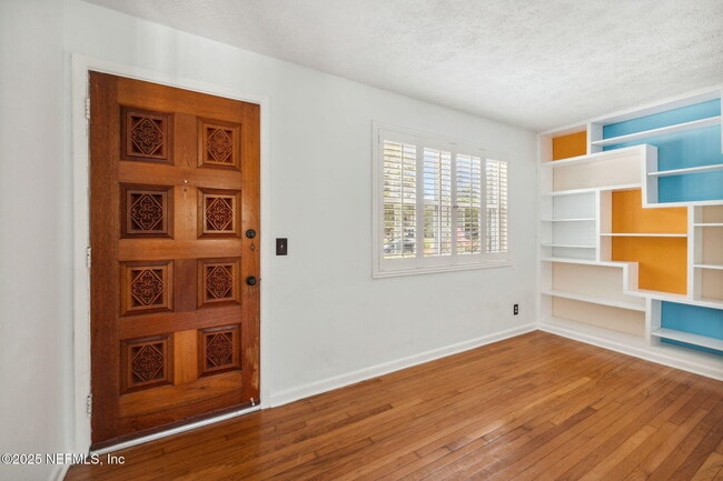 Photo - 8056 Catawba Dr