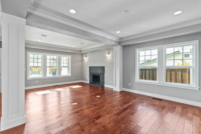 Photo - 335 Gil Blas Rd