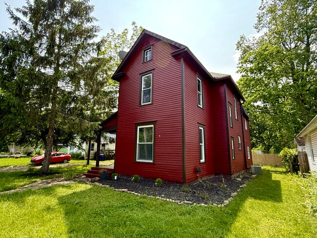 Photo - 1523 Graham Rd House