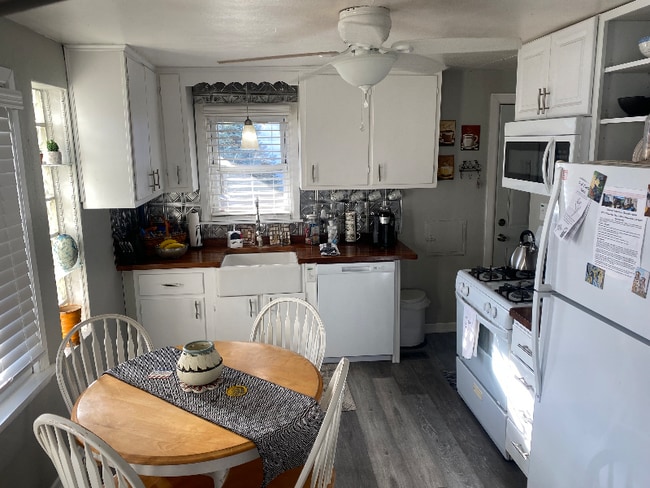 Photo - 1237 E Pleasant Run Pkwy S Dr